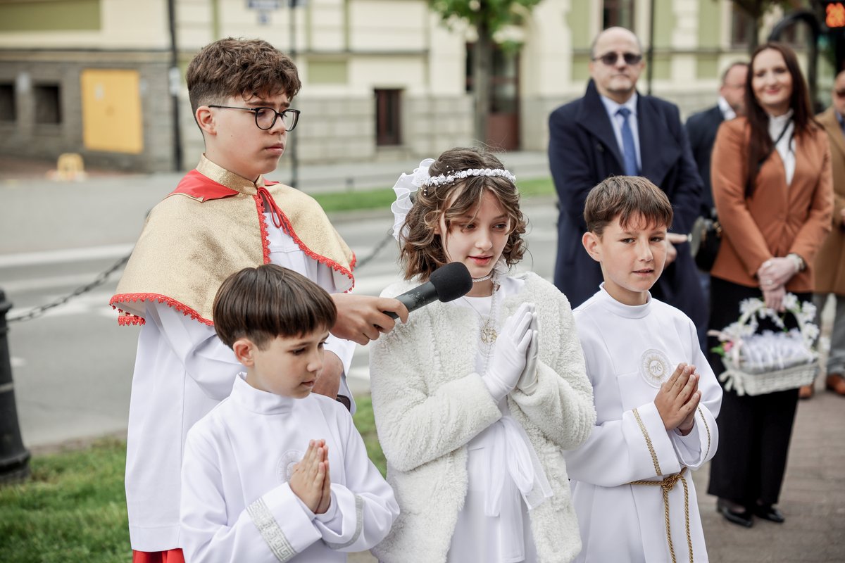 Komunia — reportaż